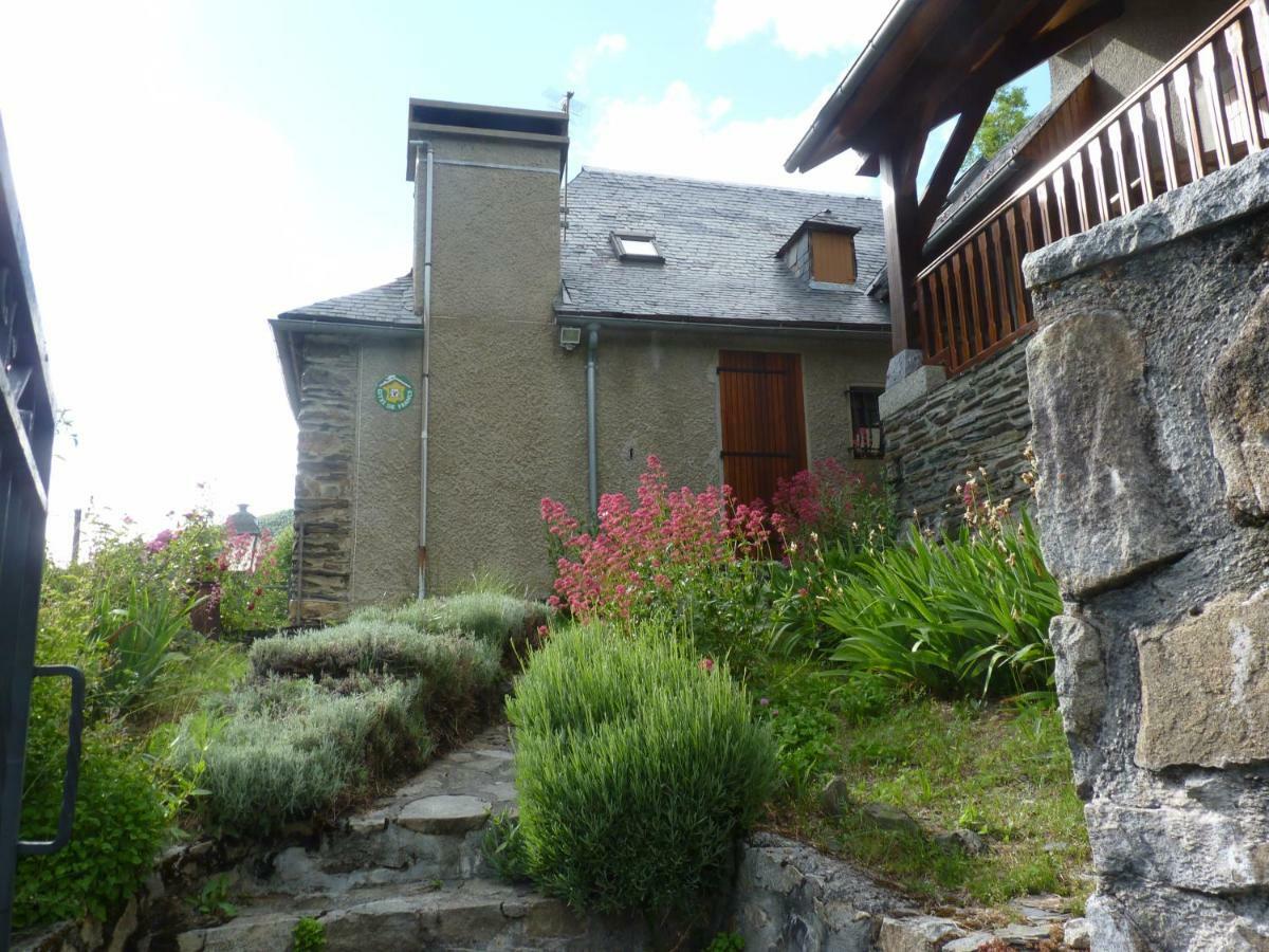 Gite Familial Fouga Bareilles Exterior photo