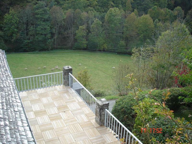 Gite Familial Fouga Bareilles Exterior photo