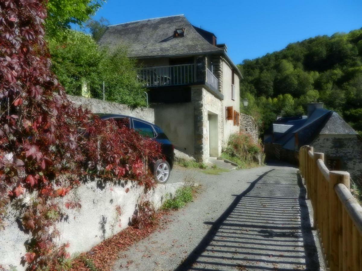 Gite Familial Fouga Bareilles Exterior photo